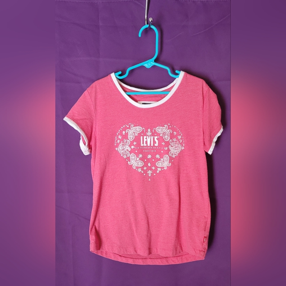 Levi's Pink Heart Graphic Tee
